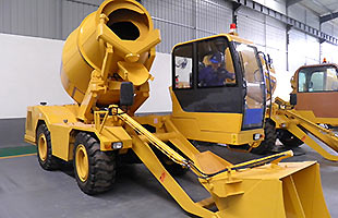 HMC self-loading mobile concrete mixer